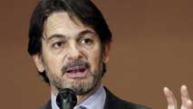 Ir al Video&nbsp;Oriol Pujol recibe el respaldo de la Generalitat y de CiU