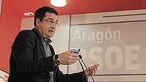 Ir al Video&nbsp;&Oacute;scar L&oacute;pez pone su cargo a disposici&oacute;n del PSOE, que le ratifica como su n&uacute;mero tres