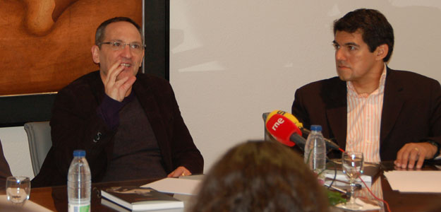Osvaldo Golijov, a la izquierda, junto al director de orquesta Miguel Harth-Bedoya Osvaldo Golijov, a la izquierda, junto al director de orquesta Miguel Harth-Bedoya