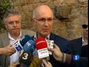 Ir al Video&nbsp;Otras reacciones a la renuncia de Zapatero a ser candidato para 2012