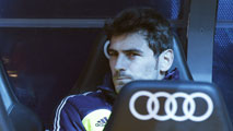 Ir al Video&nbsp;Ovaci&oacute;n del Bernab&eacute;u a Casillas y divisi&oacute;n de opiniones con Mourinho