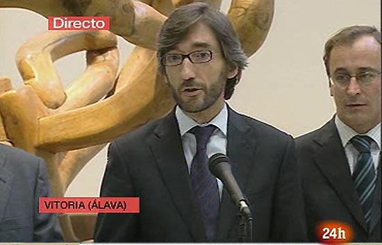 Ver v&iacute;deo  'Oyarz&aacute;bal: "Vamos a acabar con los frentes y las pol&iacute;ticas sectarias"'