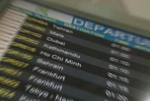 En el aeropuerto, momentos antes de emprender viaje hacia Katmand&uacute;