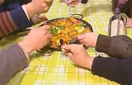 Espa&ntilde;a Directo - Paella de pollo y marisco