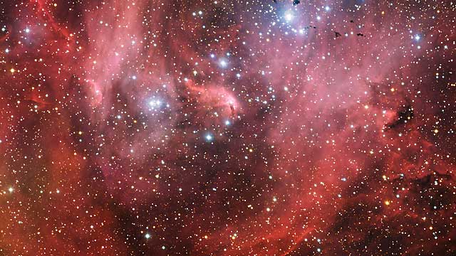 El p&aacute;jaro que extiende sus alas en una nebulosa a 6.500 a&ntilde;os luz de la Tierra