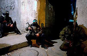 Ver v&iacute;deo  'Un palestino, primera v&iacute;ctima tras el fin de la tregua en Gaza'