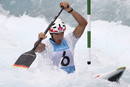 El palista espa&ntilde;ol Ander Elosegi compite en las semifinales de las pruebas de canotaje C1 de los Juegos Ol&iacute;mpicos de Londres 2012.