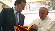 Ir al Video&nbsp;El papa Francisco recibe a Rajoy con el que charla en privado durante 24 minutos