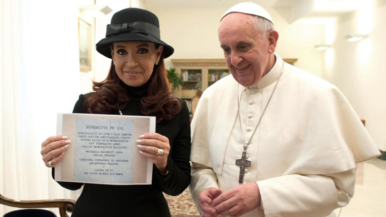 El papa Francisco se re&uacute;ne con la presidenta argentina Cristina Fern&aacute;ndez Kirchner