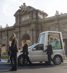 El papa llega a la puerta de Alcal&aacute;