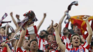 Ver v&iacute;deo  'Pap&aacute;, &iquest;qu&eacute; es m&aacute;s importante la Champions o la Europa League?'