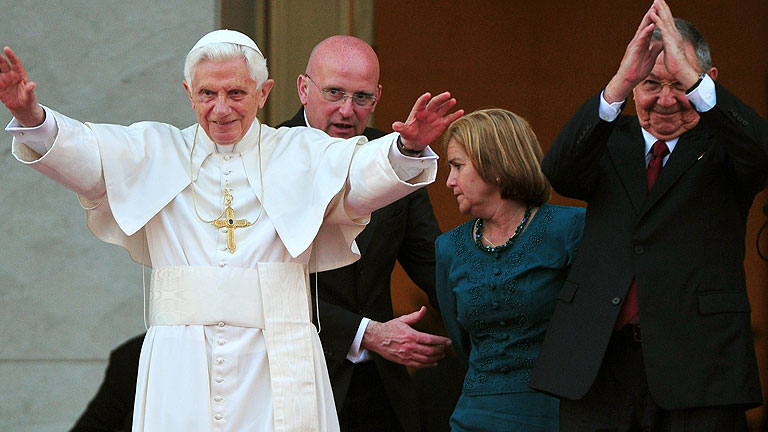 Benedicto XVI se re&uacute;ne con Ra&uacute;l Castro durante su visita a Cuba