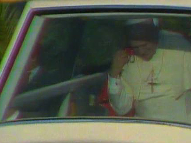 El papa en Zaragoza: la noche m&aacute;s larga