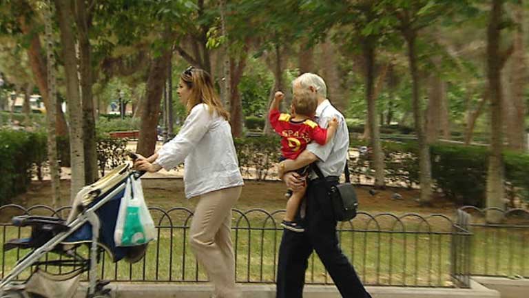 El papel que desempe&ntilde;an los abuelos en las familias est&aacute; cambiando