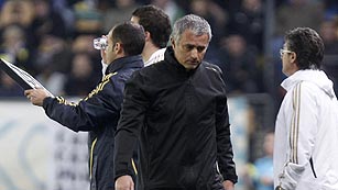 Ver v&iacute;deo  'Paradas Romero echa a Mourinho y cuatro m&aacute;s'