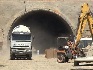 Ver v&iacute;deo  'Paralizada la construcci&oacute;n del tramo portugu&eacute;s del AVE Lisboa-Madrid'