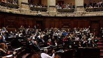 Ir al Video&nbsp;El Parlamento de Uruguay aprueba la Ley de Matrimonio Igualitario