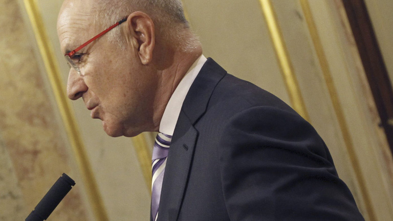 Los partidos de la oposici&oacute;n critican los Presupuestos del Estado defendidos por Montoro