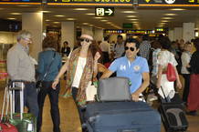 Pastora Soler llega al aeropuerto, rumbo a Eurovisi&oacute;n 2012