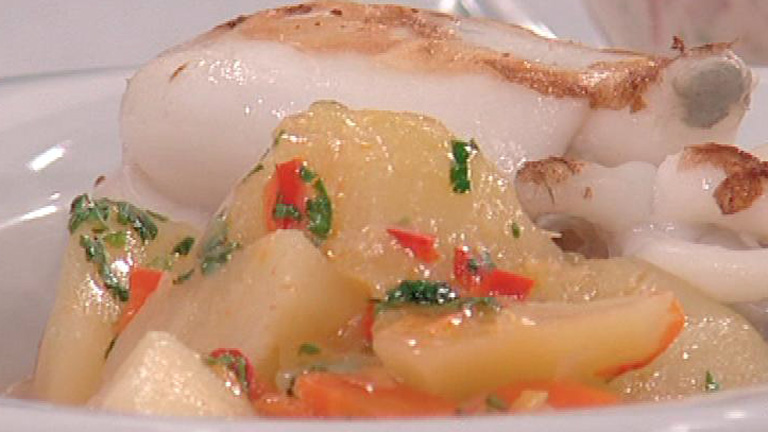 Saber Cocinar - Patatas guisadas con sepia y salsa andaluza - 16/02/12