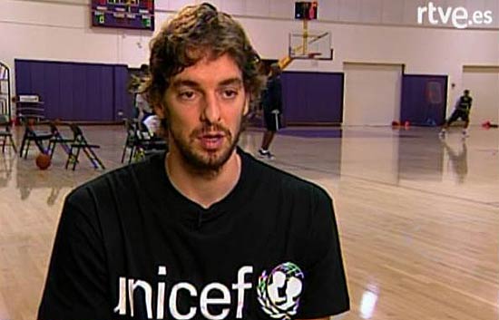 Ver v&iacute;deo  'Pau Gasol y Unicef, contra el SIDA'