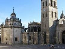 En 1129 empez&oacute; la construcci&oacute;n de la catedral de Lugo