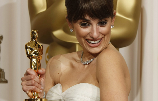 And the Oscar goes to... Pen&eacute;lope Cruz!!