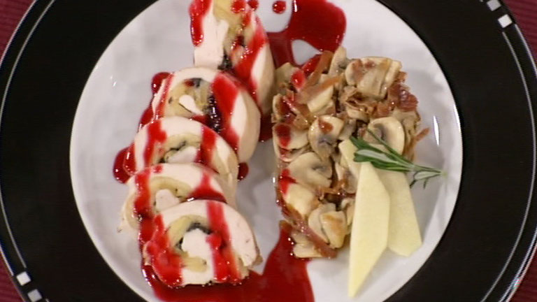 Pechugas de corral rellenas de manzana y aceitunas