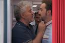 Pedro Almod&oacute;var, Javier C&aacute;mara y Antonio de la Torre en un momento del rodaje de Los amantes pasajeros