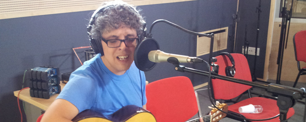 Pedro Guerra celebra con nosotros sus 30 a&ntilde;os de m&uacute;sica