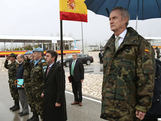 Pedro Moren�s visita la base de Marjay�n en L�bano