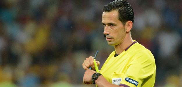 Pedro Proença, árbitro portugués que pitará la final de la Eurocopa entre España e Italia. Pedro Proença, árbitro portugués que pitará la final de la Eurocopa entre España e Italia.