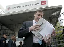 El director del diario El Mundo, Pedro J.Ram&iacute;rez, a la salida del juzgado de lo penal n&uacute;mero 6 de Madrid.
