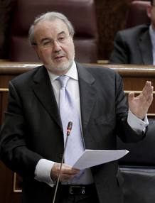 Pedro Solbes en una sesi&oacute;n de control del Gobierno.