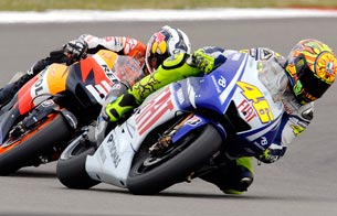 Ver v&iacute;deo  'Pedrosa reta a los tres l&iacute;deres'