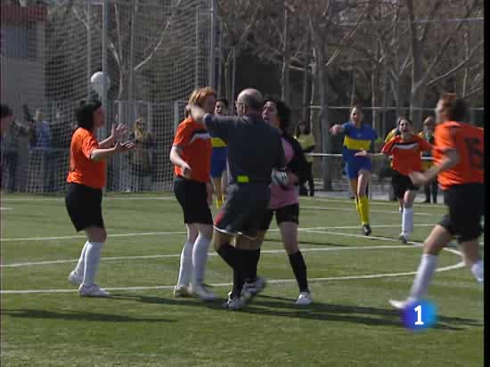 El lunes La 1 estrena la segunda temporada de 'Pelotas'