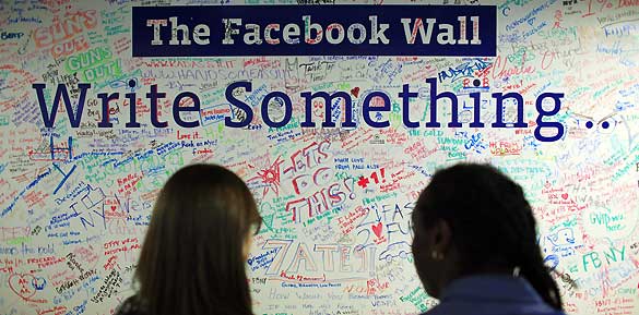 El 'muro' de Facebook en las oficinas de la compañía en Nueva York.