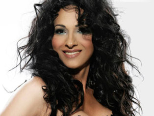 Y el personaje oculto del quiz eurovisivo es... ¡Dana International!