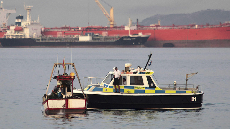 Los pescadores espa&ntilde;oles podr&aacute;n pescar hasta diciembre cerca de Gibraltar tras alcanzar un acuerdo
