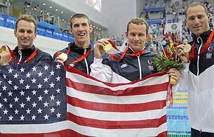 Ver v&iacute;deo  'Phelps recoge su octava medalla'
