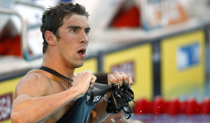 Phelps reivindica los ba&ntilde;adores de textil despues de conseguir el oro en los 100 mariposa