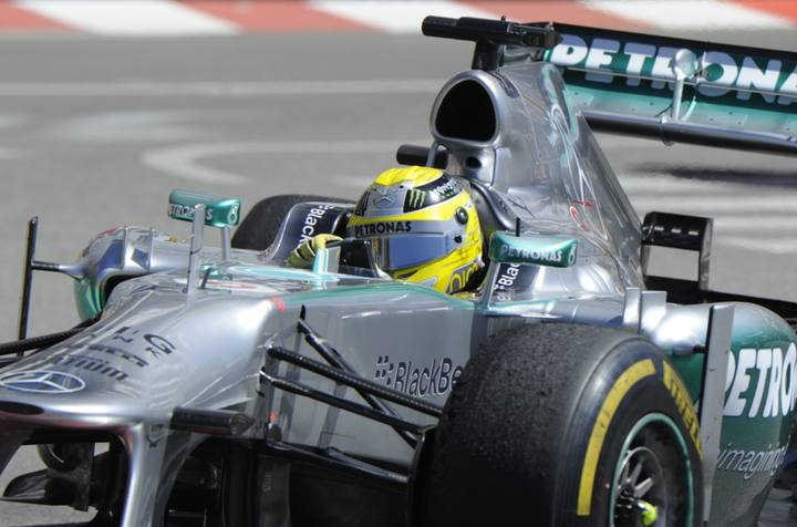 El piloto alem&aacute;n Nico Rosberg, durante la sesi&oacute;n de entrenamientos en M&oacute;naco