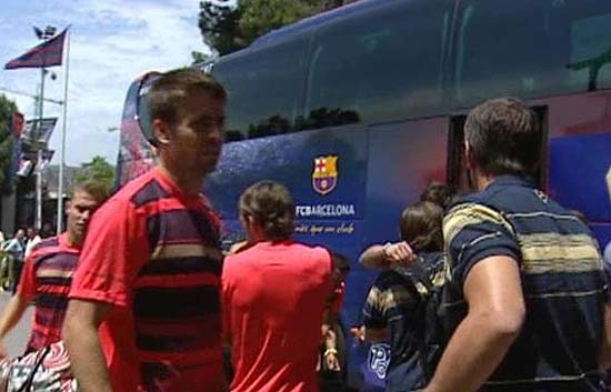 Ver v&iacute;deo  'Piqu&eacute; se lesiona'