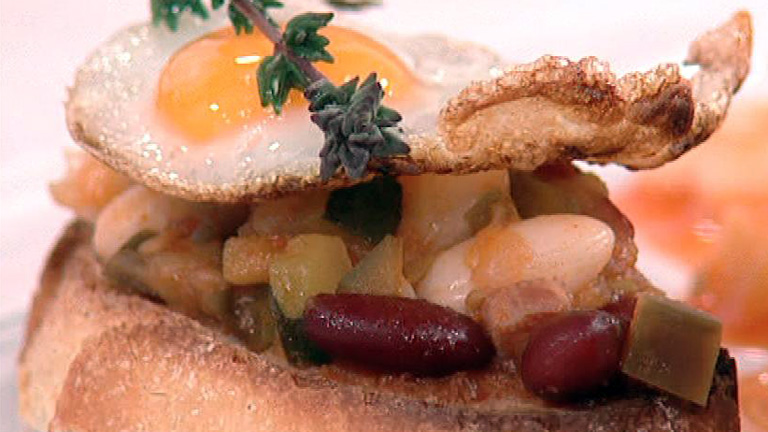 Saber Cocinar - Pisto con jud&iacute;as blancas y huevos de codorniz (06/03/2012)