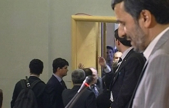 Delegados de la ONU plantan al presidente de Ir&aacute;n en la conferencia contra el racismo