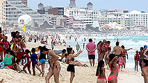 Ir al Video&nbsp;La playa, destino tur&iacute;stico favorito en Semana Santa