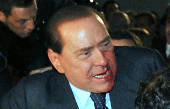 El ataque que sufri&oacute; Berlusconi ha centrado la pol&eacute;mica en los fallos de la seguridad  del primer ministro italiano  
