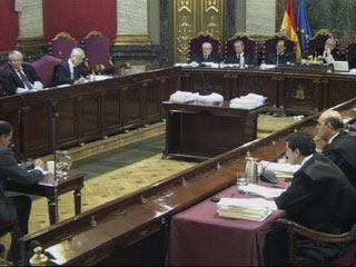 Ver v&iacute;deo  'La polic&iacute;a declara que Garz&oacute;n les dijo en todo momento que lo que prevalec&iacute;a era el derecho de defensa'