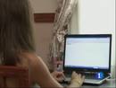 Ir al Video&nbsp;La polic&iacute;a y la guardia civil intervinieron, el a&ntilde;o pasado, en m&aacute;s de mil casos de menores acosados por internet
