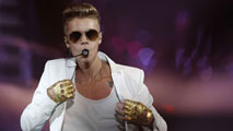 Ir al Video&nbsp;La Polic&iacute;a Nacional extrema la seguridad para el concierto de Justin Bieber